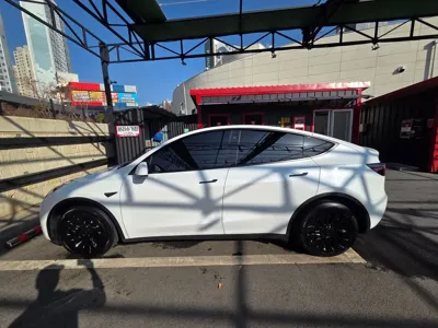 Tesla Model Y 2022, 90000 км, за 39300000 KRW