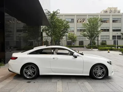 Mercedes-Benz E-Class (Import) 2021, 35000 км, за 210000 CNY