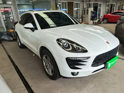 Porsche Macan 2017, 186500 км, за 111100 CNY