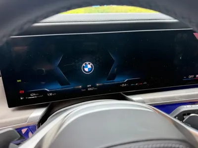 BMW 7-Series · 2023 год