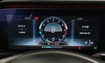 Mercedes-Benz E-Class 2017, 126800 км, за 18990000 KRW - фото 8