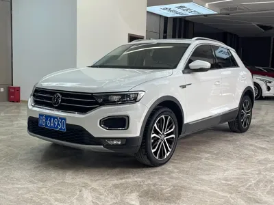 Volkswagen T-Roc · 2022 год