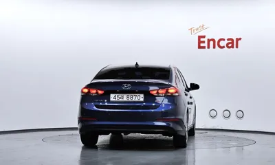 Hyundai Avante 2017, 96609 км, за 9000000 KRW