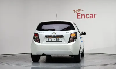 ChevroletGMDaewoo Aveo 2013, 121339 км, за 33310000 KRW