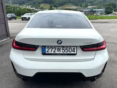 BMW 3-Series 2025, 2300 км, за 34240000 KRW