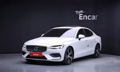 Volvo S60 · 2020 год