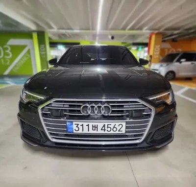 Audi A6 · 2021 год