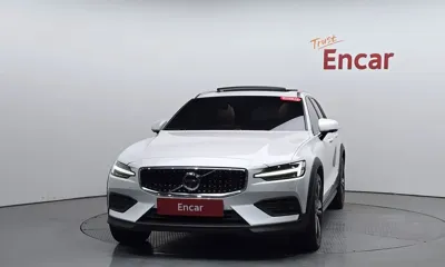 Volvo V60 2020, 48792 км, за 29850000 KRW