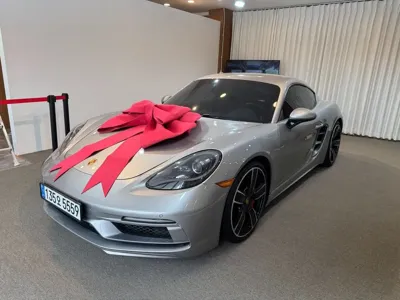 Porsche 718 · 2019 год