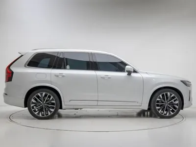 Volvo XC90 2026, 5079 км, за 98000000 KRW
