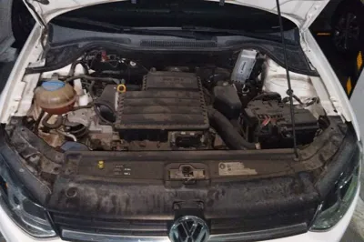 Volkswagen Polo 2016, 64500 км, за 38123.01 CNY - фото 2