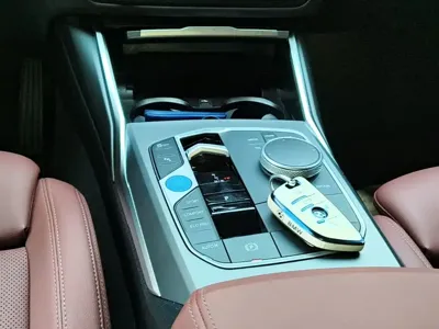 BMW i3 2025, 14000 км, за 159300 CNY - фото 10