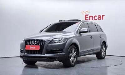 Audi Q7 · 2011 год