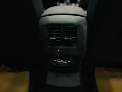 Volkswagen T-Roc 2018, 38600 км, за 75627.41 CNY - фото 11