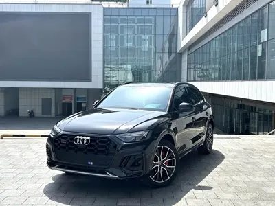Audi Q5L · 2025 год