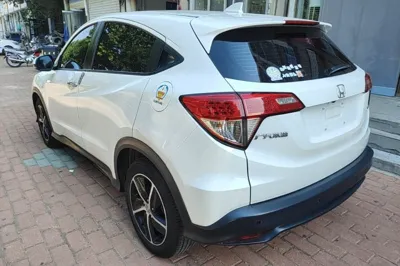 Honda Vezel 2020, 36000 км, за 74630.83 CNY