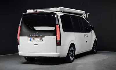 Hyundai Staria 2023, 17346 км, за 49000000 KRW