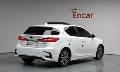 Lexus CT200h 2018, 51853 км, за 22500000 KRW - фото 2
