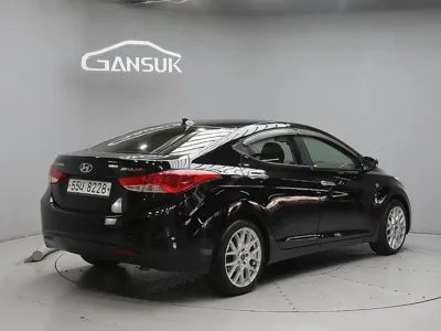 Hyundai Avante 2011, 130000 км, за 3500000 KRW