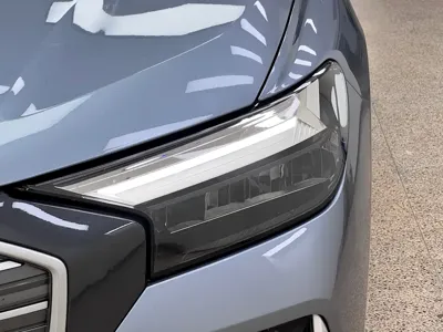 Audi Q4 e-tron 2025, 9000 км, за 150000 CNY - фото 8