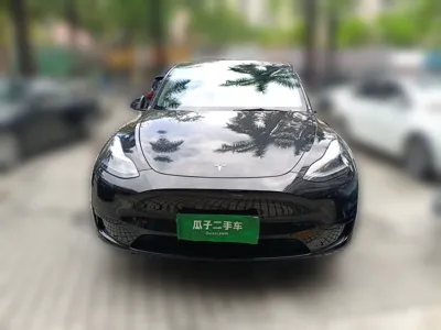 Tesla Model Y 2023, 30700 км, за 198915.38 CNY
