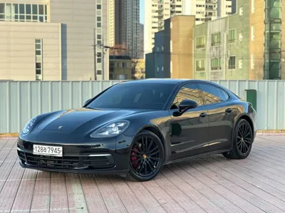 Porsche Panamera · 2018 год