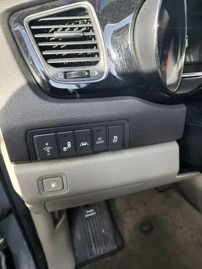 Kia Canival 2018, 242000 км, за 9900000 KRW - фото 9