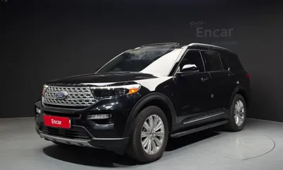 Ford Explorer · 2021 год