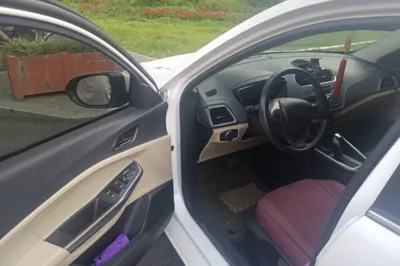Ford Escort 2015, 76900 км, за 26767.25 CNY - фото 16