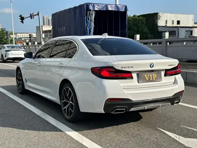 BMW 5 Series 2023, 66000 км, за 276600 CNY - фото 8