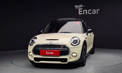 MINI Cooper 2019, 145931 км, за 13600000 KRW