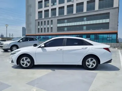 Hyundai Avante 2021, 151000 км, за 11000000 KRW