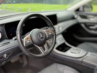Mercedes-Benz CLS 2019, 20000 км, за 197500 CNY