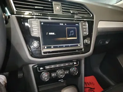 Volkswagen Tiguan L 2017, 89200 км, за 76400 CNY - фото 9