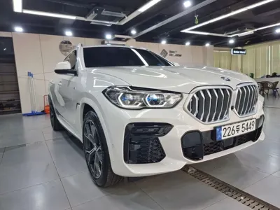 BMW X6 · 2023 год