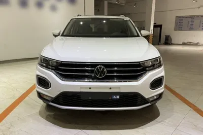 Volkswagen T-Roc 2021, 19700 км, за 119569.48 CNY