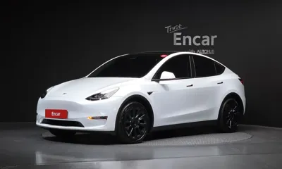 Tesla Model Y · 2022 год