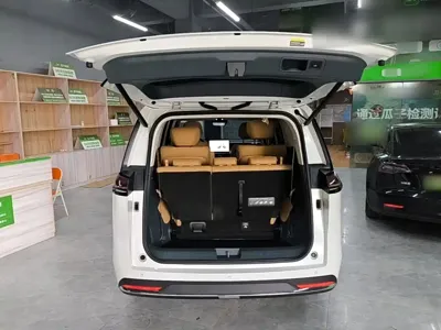 GAC Motor 传祺E8 PHEV 2024, 23600 км, за 145000 CNY - фото 19
