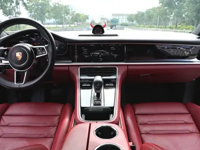 Porsche Panamera 2017, 96000 км, за 279800 CNY - фото 13