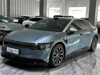 Zeekr 007 · 2024 год