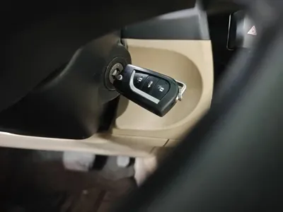 Toyota Corolla 2015, 122500 км, за 32700 CNY - фото 9