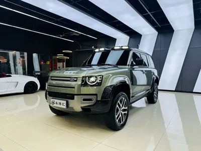 Land Rover Defender · 2023 год