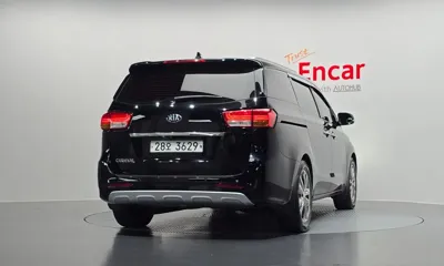 Kia Canival 2017, 153920 км, за 8800000 KRW