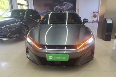 BYD Han L 2025, 8500 км, за 191833.12 CNY