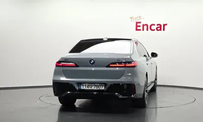 BMW 7-Series 2023, 68541 км, за 96900000 KRW