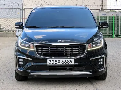 Kia Canival · 2020 год
