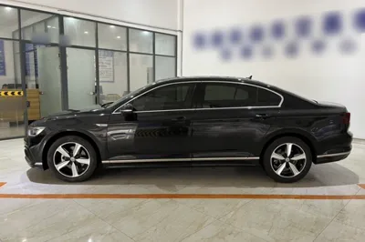 Volkswagen Magotan 2023, 9600 км, за 158989.03 CNY