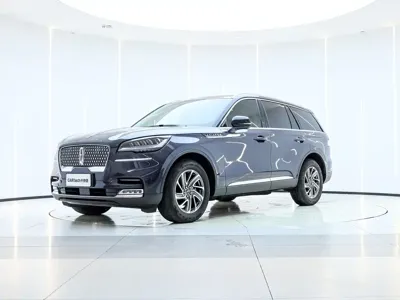 Lincoln Aviator 2024, 31600 км, за 265000 CNY - фото 1