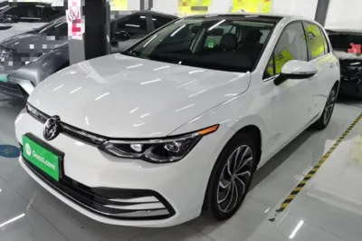 Volkswagen Golf · 2021 год