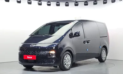 Hyundai Staria · 2023 год